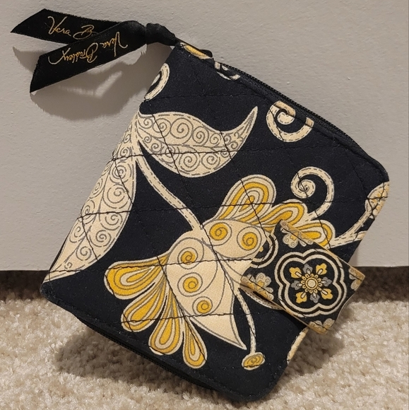 Vera Bradley Handbags - Vera Bradley wallet